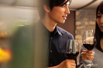 女性と寿司に行くときは必ず右側に座る…小山薫堂(62)がたどり着いた｢食事がおいしくなる｣粋なおもてなし