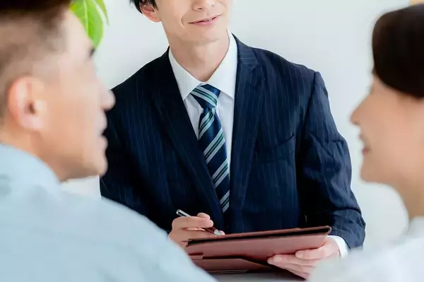 三流ほど｢お世辞を言わない｣､では一流は…トップセールスがあえて"ミエミエの褒め言葉"を使うワケ