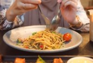 医師｢朝食･昼食･夕食は3:5:2が最適｣､では糖質摂取量の黄金比は…血糖値の急上昇を防ぐ食べ方