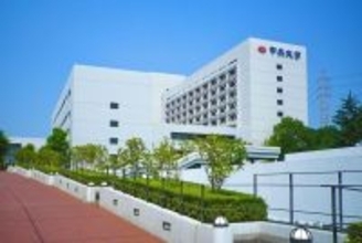 偏差値40台の高校で成績ビリの男子が中央大法学部へ…奇跡的合格をこじ開けるきっかけは｢父の本棚｣