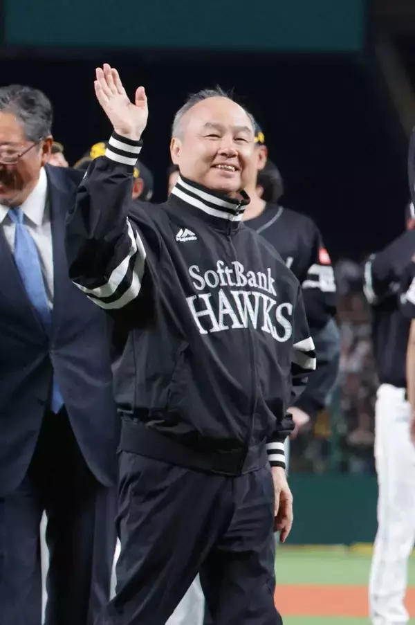 「｢いずれ私たちはマイクロソフトを超える｣ライバル会社相手に12時間のミーティングを挑む孫正義の粘り姿勢」の画像