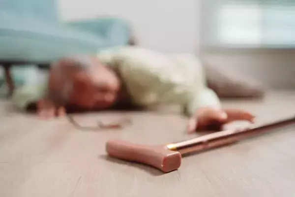 ｢転倒→骨折→寝たきり｣の老後が待ち受ける…医師･和田秀樹｢60代になったら真っ先に断捨離すべきもの｣