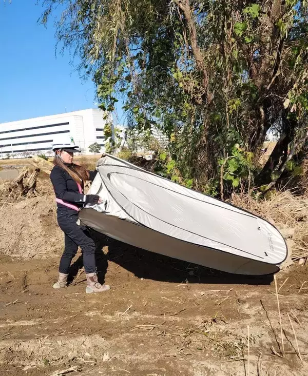 「携帯トイレでビニール袋に用を足す…ショベルカーを操る女性作業員が明かす"男だらけの建設現場"の現実」の画像