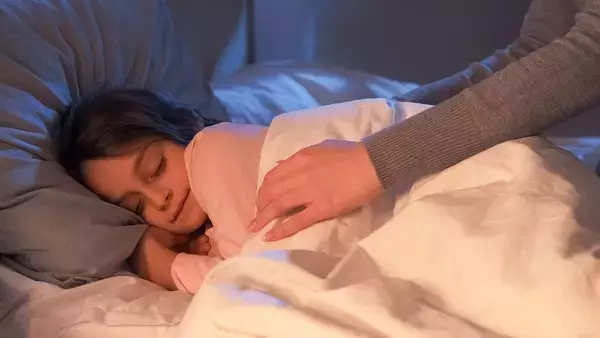 「｢8時間睡眠｣を捨てなさい…早寝早起きでも薬の服用でもない｢ぐっすり眠れる睡眠制限療法｣の中身」の画像