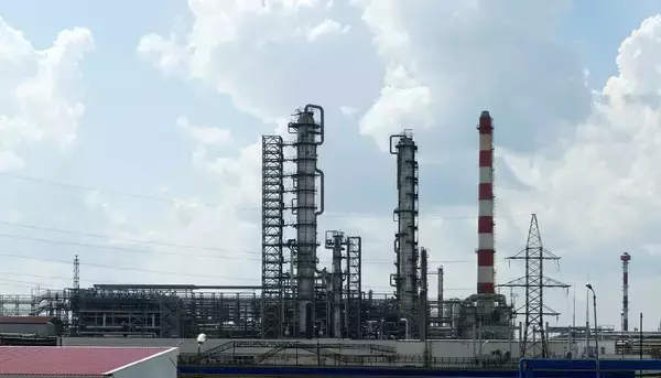 「プーチンが珍しく弱音を吐くわけだ…｢産油国なのにガソリン不足｣ドローン部隊の標的になった"ロシアの急所"」の画像