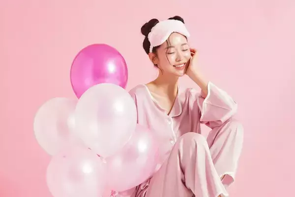 「だからスウェット､Tシャツで寝ると熟睡が遠のく…睡眠コンサルが｢就寝時にはコレ｣という"快眠の装い"【2025年11月BEST】」の画像