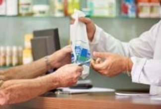 101歳まで現役を貫いた薬剤師が語る｢クレームの裏側｣…混雑に怒った70代男性が明かした"悲しい事情"とは