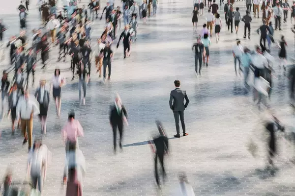 「｢社長でも副社長でもない｣法人営業20年のプロが重要案件の提案前に必ず探し出す"社内キーパーソン"の種類」の画像