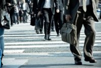 なぜ給料が上がらないのに働き続けるのか…不満たらたらでも日本人が｢労働｣を捨てられない本当の理由