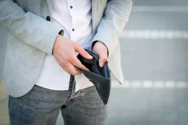 「銀行マンが元ニートの億万長者に頭を下げて回る…｢プアジャパン｣で起きる"富裕層の全面的な入れ替わり"」の画像