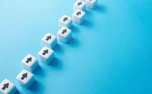 「｢仕事｣ではなく｢作業｣ばかりしていないか…周囲に"流されない人"が最も重要視していること」の画像