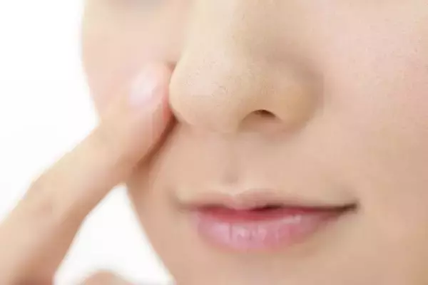 ｢鼻がスッキリする｣｢全然痛くない｣と人気だけど…耳鼻科医が｢鼻うがいはやめて｣と警告する理由