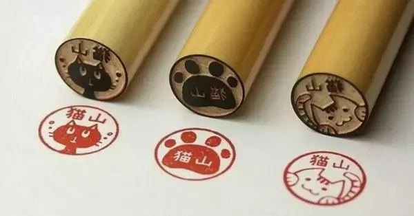 「｢印鑑離れ｣で倒産寸前→3万本売れた"猫のハンコ"で大復活…手仕上げ印鑑店で本当に起きた"保護猫の恩返し"」の画像