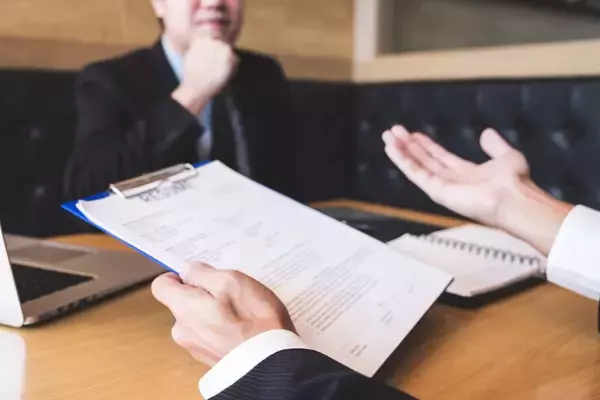 「取引先が隠し事もウソもやめて真実を話し出す…交渉の達人が本心を暴くために使う｢質問テクニック｣」の画像