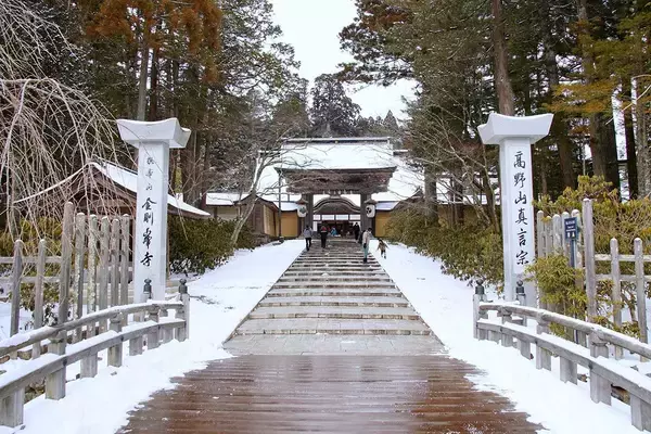 「富士山も高野山も解禁したが…公然と｢宗教上の理由で今なお女人禁制｣を貫く女性キャンセル界隈の山の名前」の画像