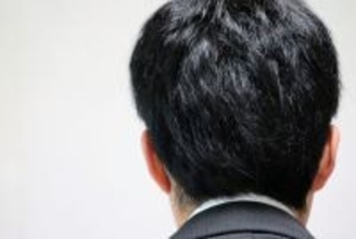 ｢清潔感のない男性｣ほどこの髪形をしている…｢初対面で一発アウト｣な男性のヘアスタイル3選