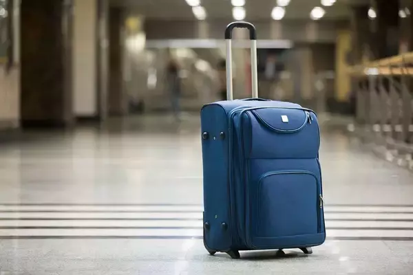 「お金が貯まる人は決して手を出さない…お金が貯まらない人が｢GWに浮かれて｣道の駅で購入してしまうもの」の画像