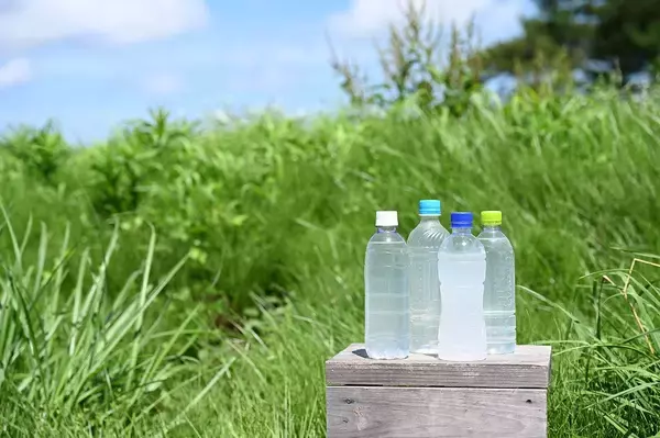 「水分補給だけでは熱中症は防げない…医師が指摘する｢水を飲めば大丈夫｣という危険な思い込み」の画像