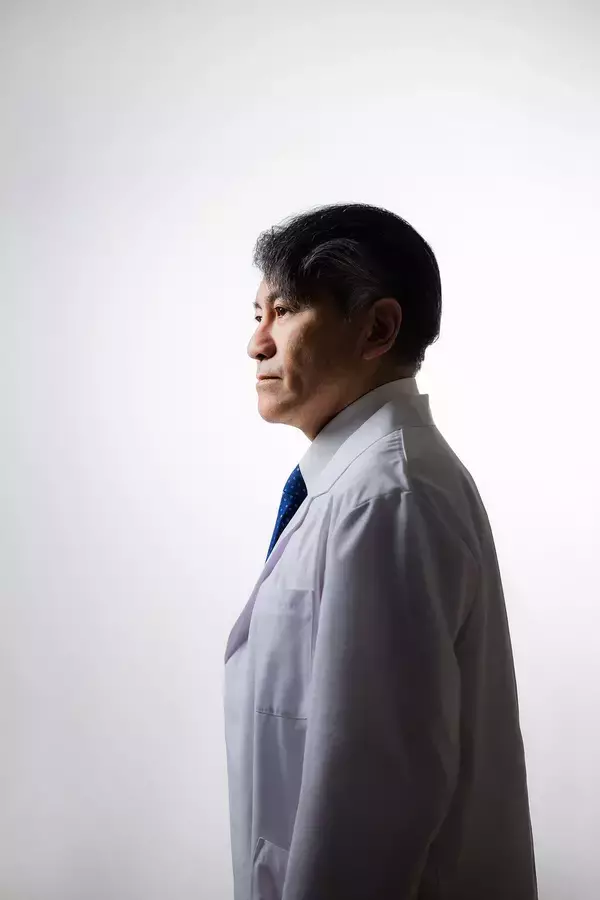 「｢開腹しかできない｣と後輩に陰口を叩かれた医師が､傷穴1つの"世界初ロボット手術"を成功させた反骨精神」の画像