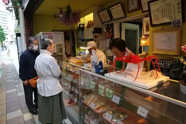 「｢年金だけで暮らせる｣のに午前3時から働く…82歳･横須賀の名物パン店主が｢老後の不安ゼロ｣でいられる理由」の画像