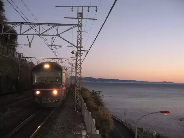 ｢100年前の駅｣が相模湾の海底に沈んでいる…海に引きずり込まれた根府川駅が貴重な"水中遺跡"になったワケ