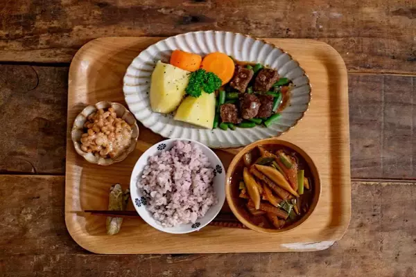 ごはんでもパンでもない...GWに実践､僧侶が｢週に一日か二日は抜いて｣という食材【健康と食事3選】