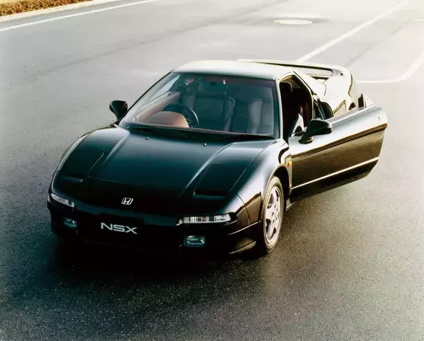 「スーパースポーツカーなのに乗り心地がいい…ホンダ初代NSXが｢オーナーが手放さない車｣になった納得の理由」の画像