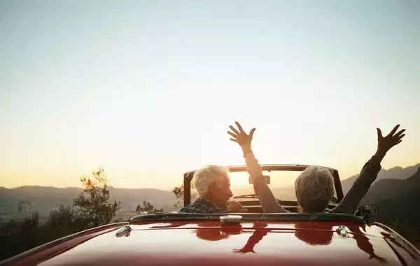 「朝も夜もビールを60年以上365日飲み続けている…89歳医師が｢我慢する人ほど老ける｣と断言する理由」の画像