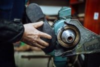 エルメスでもユニクロでもない…ファーストクラスに乗る｢本物の富裕層｣が普段着にする"ジャージ"の正体【2025年10月BEST】