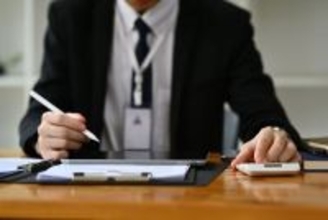 ｢これぐらい知ってますよね｣金融マンの高圧的説明に流されない…元国税専門官が教える"金利のポイント"