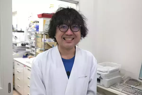 「お金のためでも､人助けのためでもない…35歳の薬剤師が､84歳女性が営む｢薬局の隣の焼き鳥店｣を継いだ理由」の画像