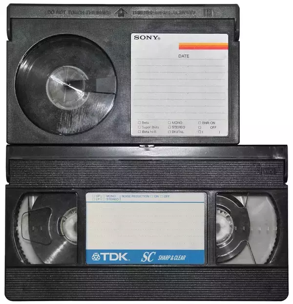 31年前の｢頭痛がする3Dゲーム機｣に3時間待ちの長蛇…任天堂､ソニーの"黒歴史"が並ぶ博物館が大盛況のワケ