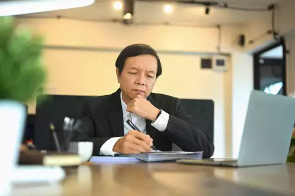 「だから学校で理不尽な指導がまかり通る…校則にないのに｢女子生徒の下着は白色だけ｣と強いる謎の組織の正体」の画像