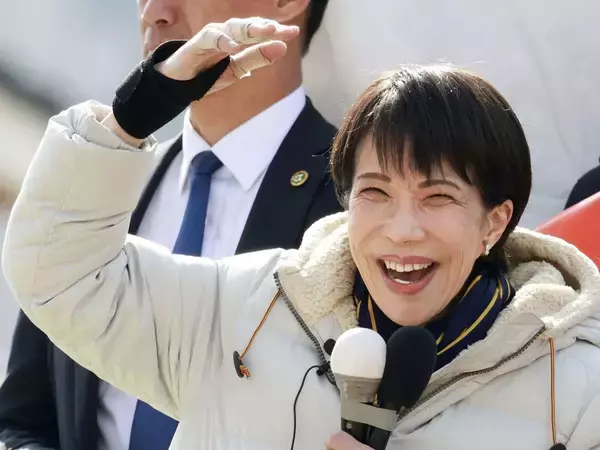 ｢すみません､左手で打っていて変な文章に…｣高市首相から届いた"日曜討論ズル休み"報道への反論メール