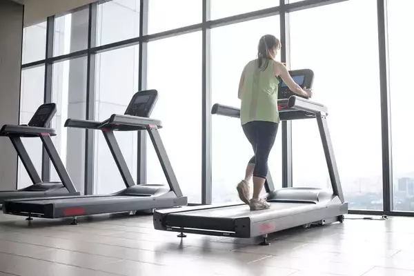 「毎日1万歩のウォーキングは必要なかった…最新研究でわかった｢健康寿命を伸ばす歩数｣の最適解」の画像