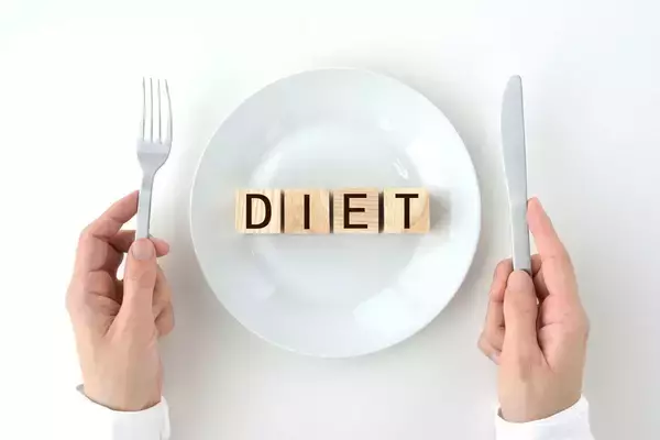 こりゃムリなくダイエットが成功するわ…東大教授｢毎日の食事から控えめにしたいたった2つの栄養素｣