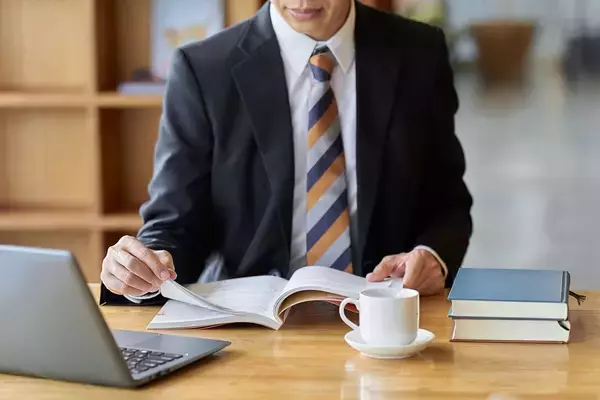 大物のアポなのに全く準備できていない…大急ぎで著作に目を通すとき､デキる人が｢真っ先に読む｣本の箇所