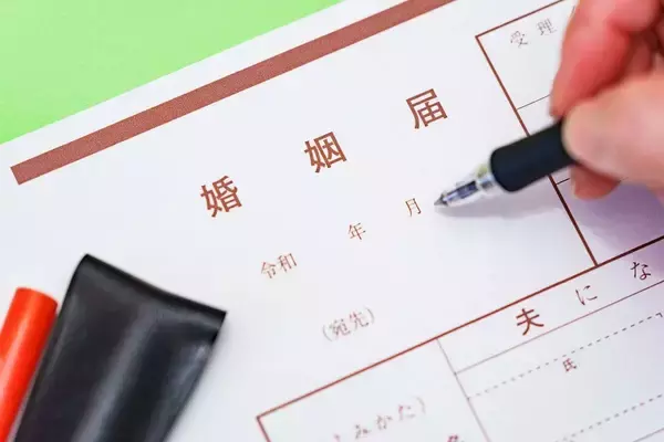 「高市早苗は｢あなたが楽になるならいいわよ｣と離婚を承諾…安倍内閣で出世する間に生まれた夫との溝【2026年3月BEST】」の画像