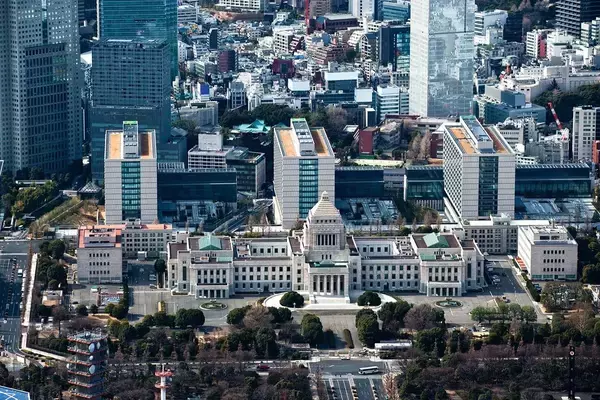 「麻生太郎は皇室を守ろうとしたのに…｢令和の藤原氏｣と煽り､｢愛子天皇｣論者を勢いづかせた"野党政治家"の罪」の画像
