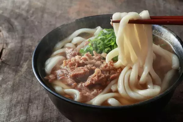 「梅干しでも漬物でも干し魚でもない…日本人の血管を痛めつけている｢塩分たっぷり食品｣堂々の1位」の画像