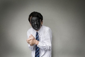 なぜ｢安っぽいゴマすり｣をする人ほど出世するのか…｢誠実な部下｣がバカを見る職場の不都合なメカニズム