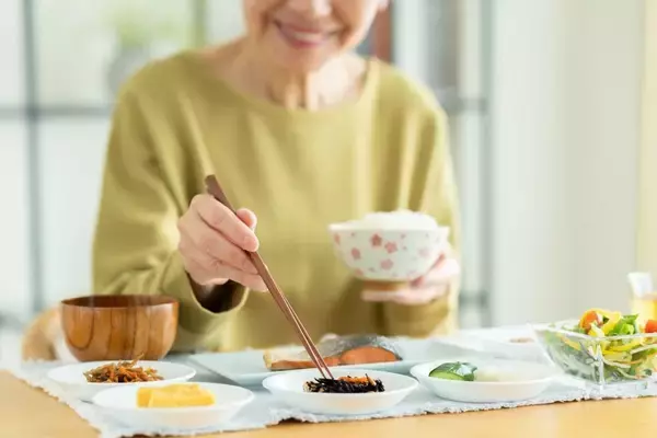 これを知らないとヨボヨボ老人まっしぐら…｢要介護｣｢寝たきり｣回避に欠かせない"2つの栄養素”