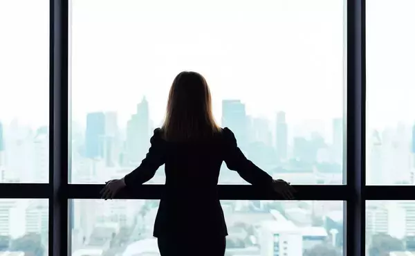 50代以降では男性よりも｢仕事での成長意欲｣が強い…データで分かった｢定年前後の女性｣をめぐる残念な現実