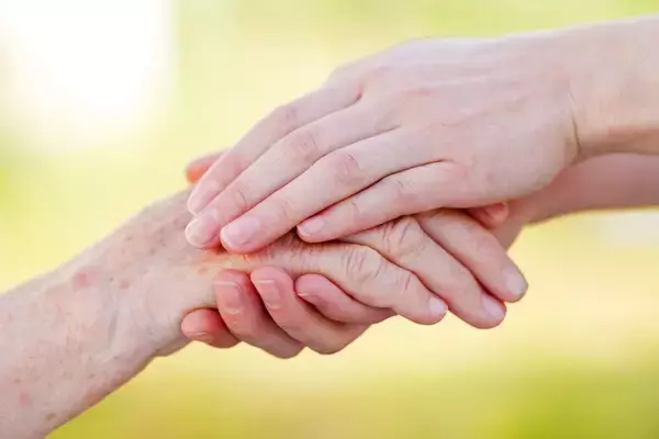 「遺族に共通する｢後悔｣がある…5000人を見送った医師が｢これだけは｣と言う大切な人が旅立つ前にしたいこと」の画像