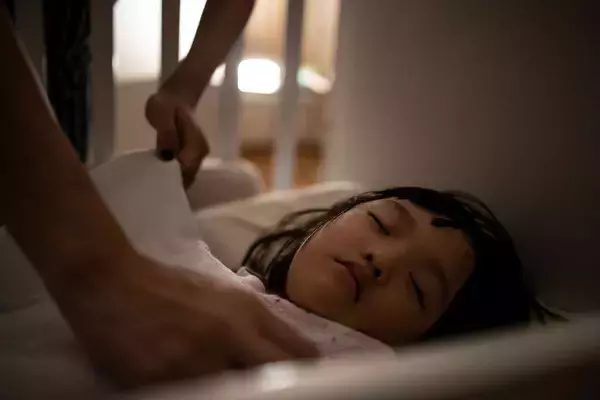 「小学生976人の｢スクリーンタイムと脳｣を2年間追跡して判明…スマホの使いすぎよりも子供を蝕む悪習慣」の画像