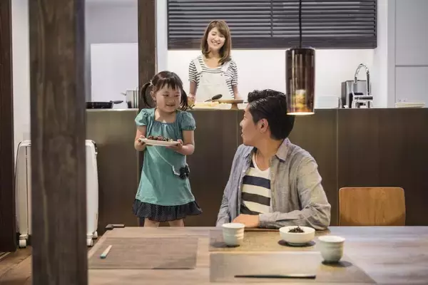 なぜ｢大きめのお皿を出して｣はダメなのか? 子どもが｢お手伝い嫌い｣になる親のマズイ言い方