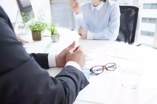 ｢すごい｣を連発しても人の心に刺さらない…一流の"ほめ上手"と"お世辞を言う人"の決定的違い