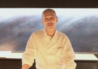 修業経験ゼロ､師匠はビデオテープ…"独学の鮨"でミシュランを獲った57歳職人の異色すぎる半生