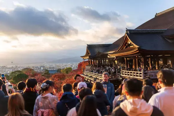 「習近平の大誤算で｢爆買い消滅｣…お金を使わなくなった中国人観光客が向かう"日本生まれの格安店"の名前」の画像