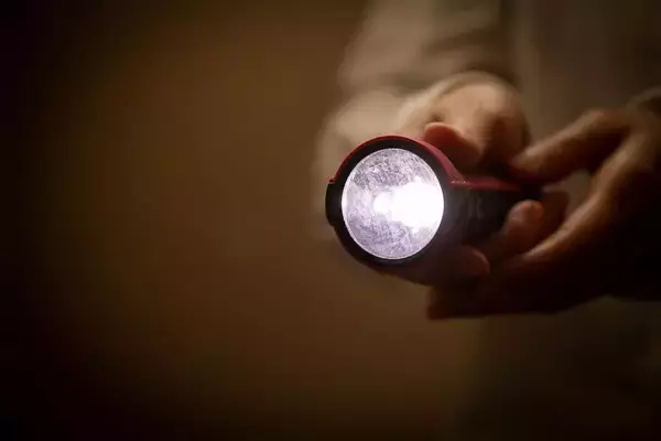 「東京の体育館は95%が冷房完備なのに…1600万軒が停電する｢真夏の首都直下地震｣で国が促す｢新たな避難場所｣」の画像